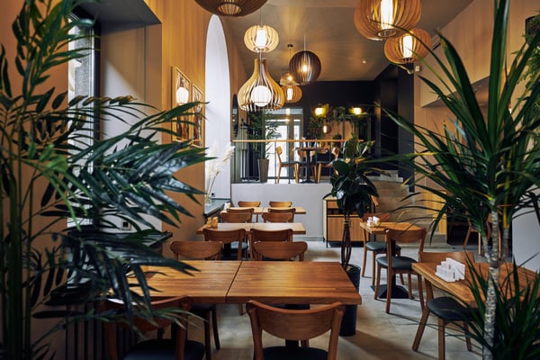 Réussir en cuisine et en ligne : les clés d&rsquo;une croissance digitale pour les restaurants à 30 couverts
